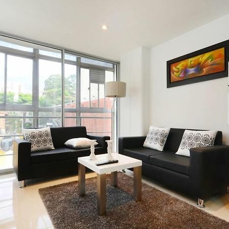 Apartamento Lleras Ac Hot Tub Medellin Exterior photo