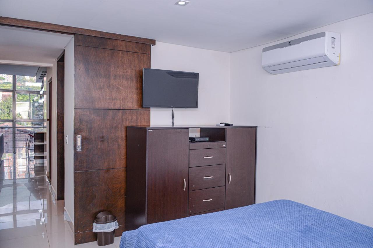 Apartamento Lleras Ac Hot Tub Medellin Exterior photo