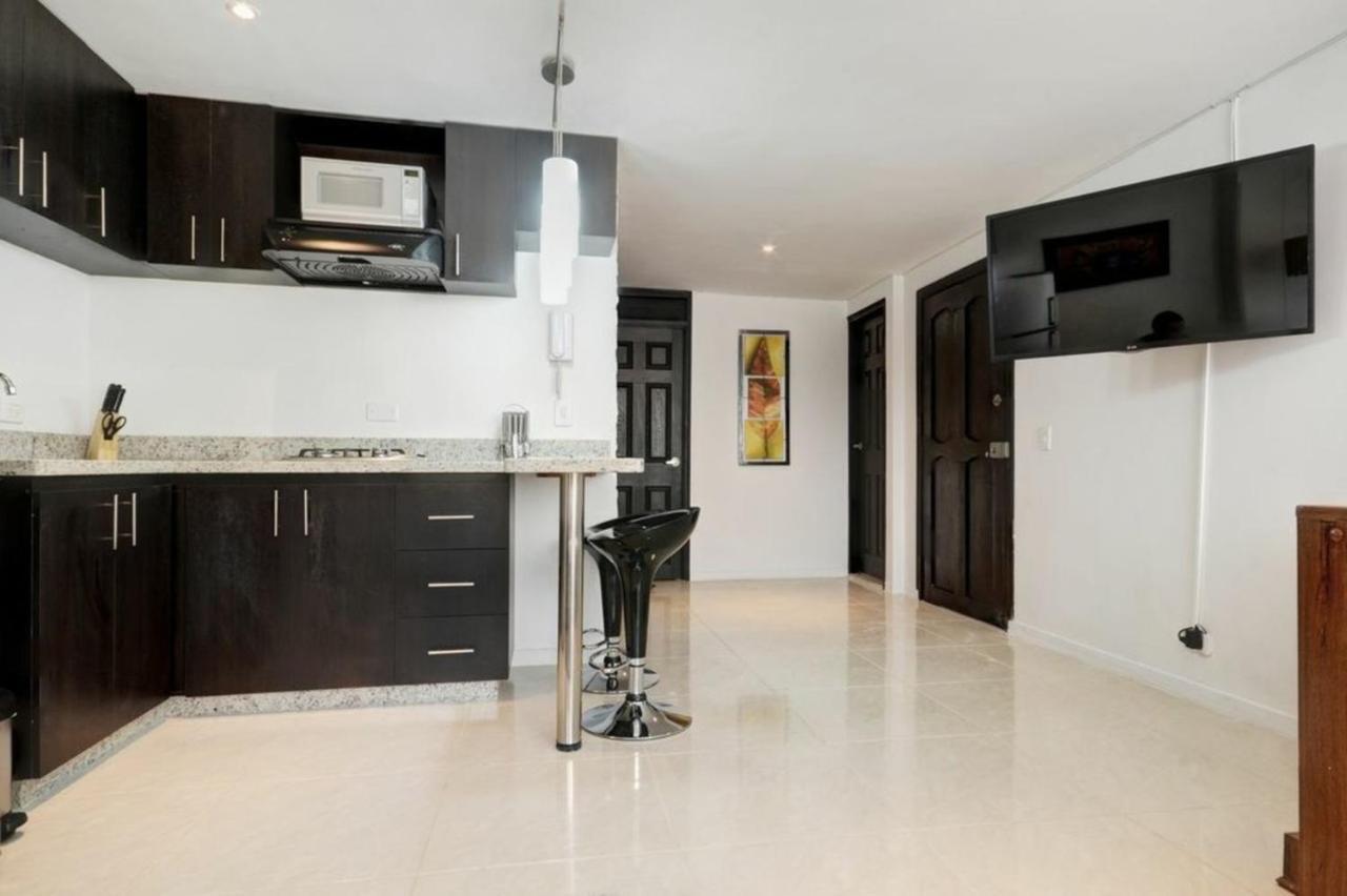 Apartamento Lleras Ac Hot Tub Medellin Exterior photo